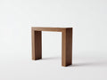 Console 145×38×82 cm - noyer brun naturel - plateau fin et pieds panneaux pour chambre à coucher